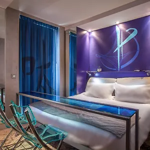 Hotel Apostrophe, París